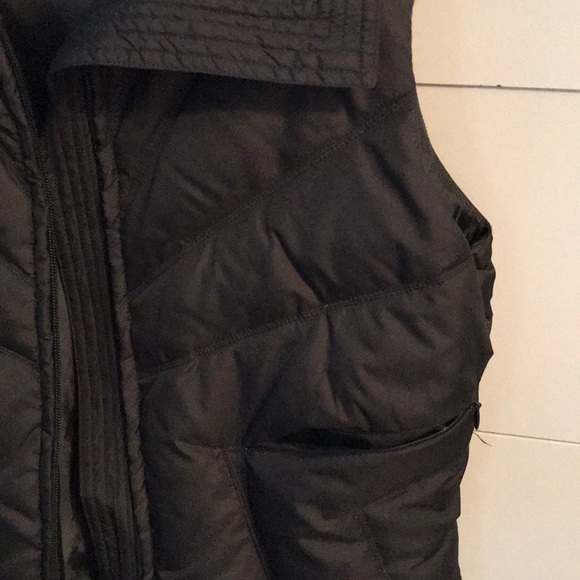 Black Puffer Vest - Picture 2 of 3